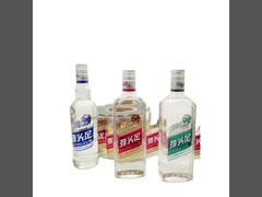 Etichetta autoadesiva e etichetta della bottiglia di vino