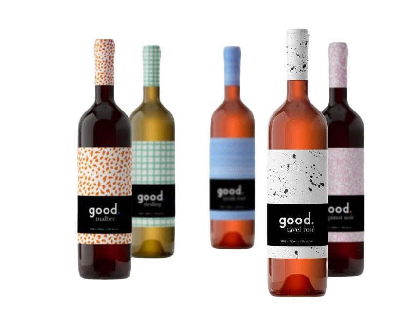 Etichette personalizzate per le bottiglie di vino rendono il prodotto unico